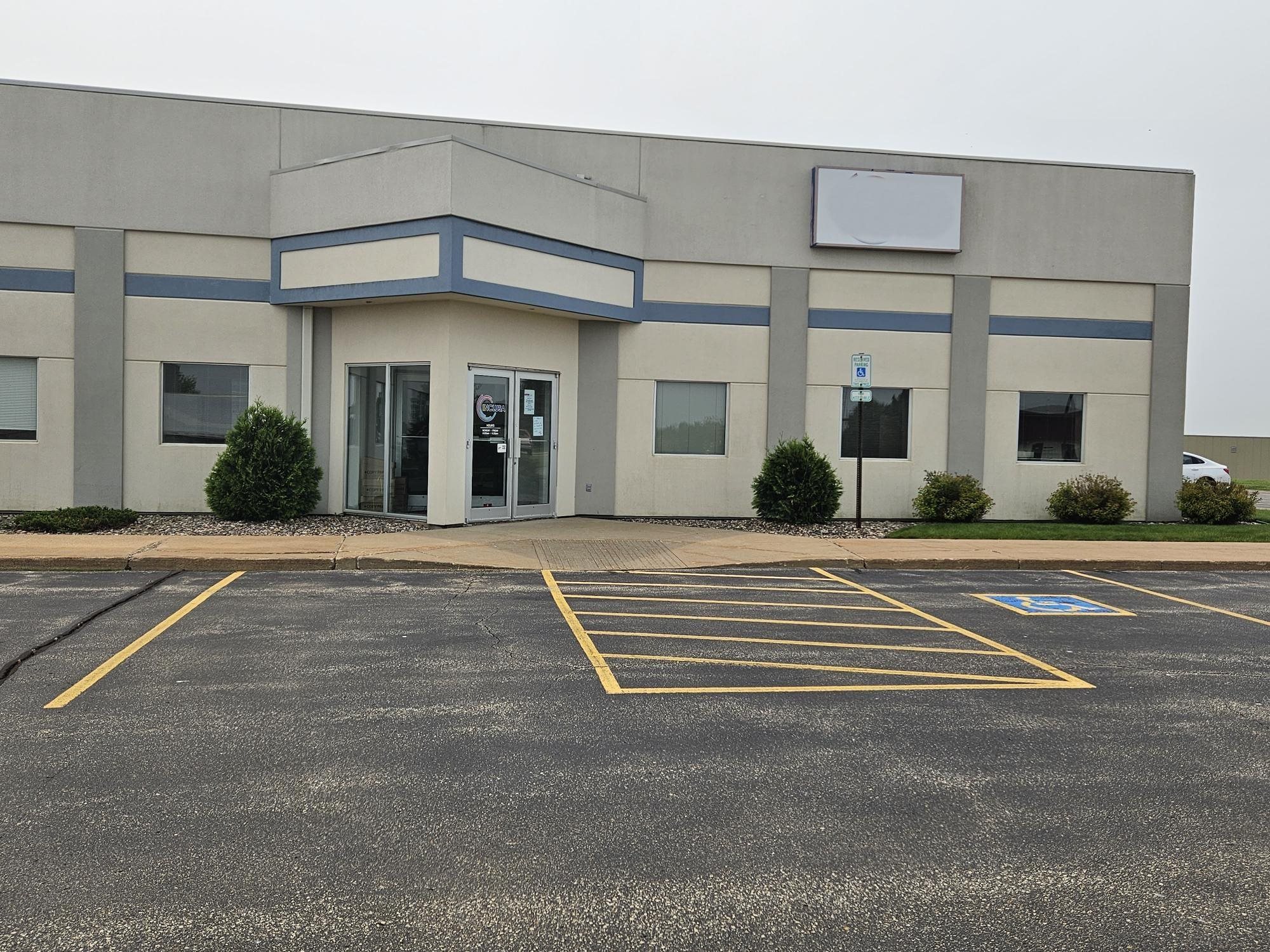 Commercial for sale in Platteville, Wisconsin, 1966578