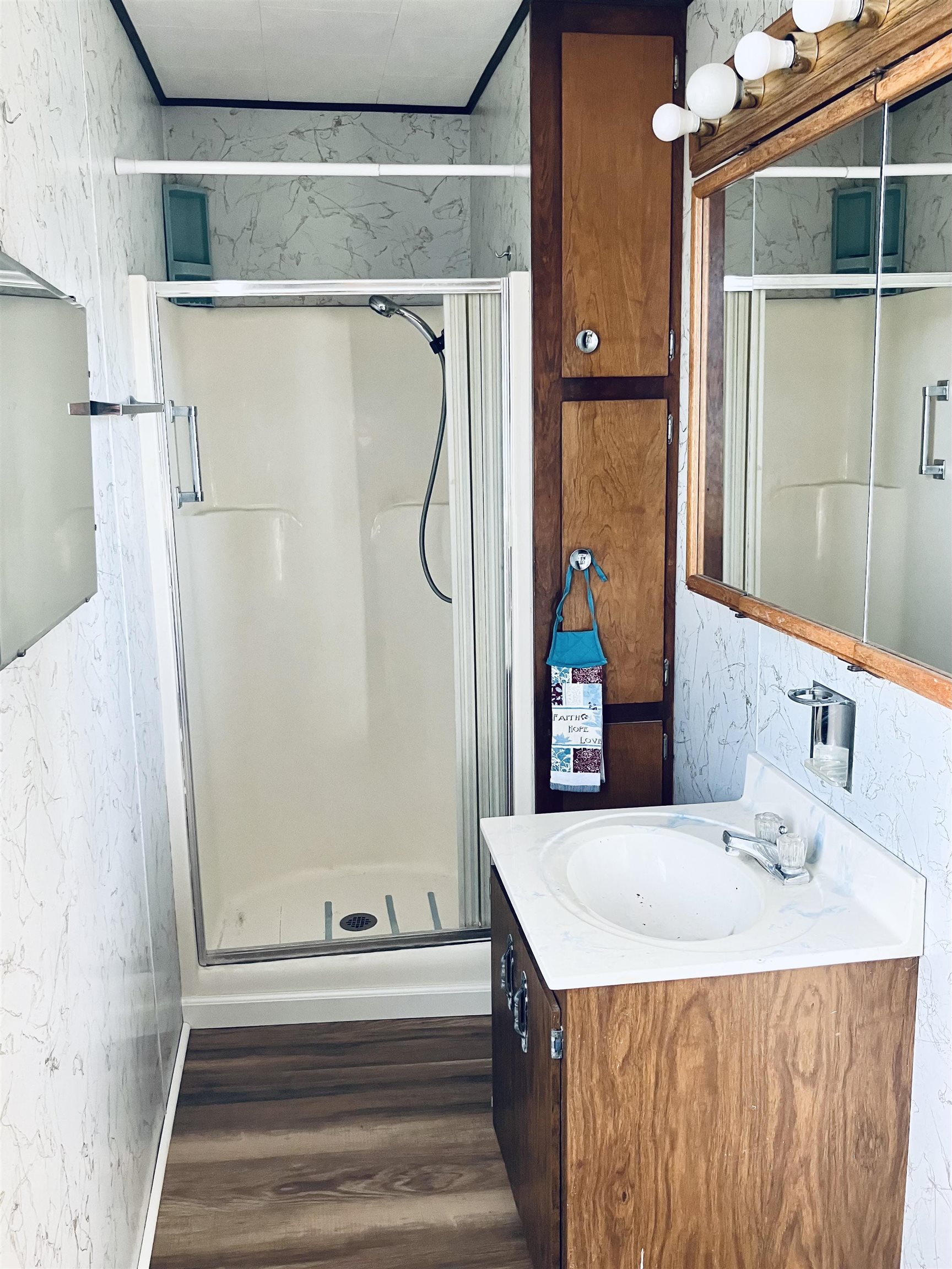 Single Family for sale in Cassville, Wisconsin, 1967332