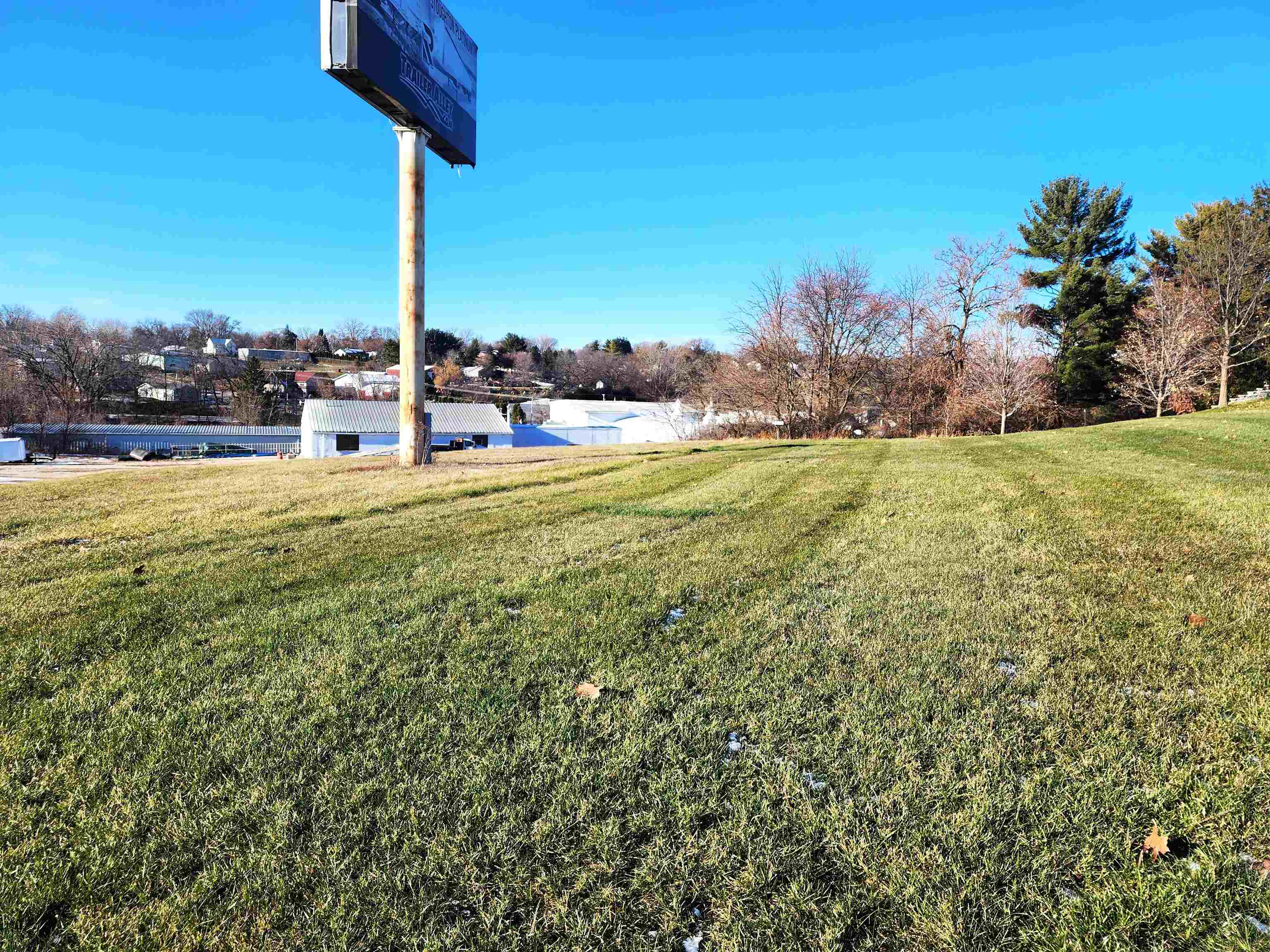Land for sale in Platteville, Wisconsin, 1967937