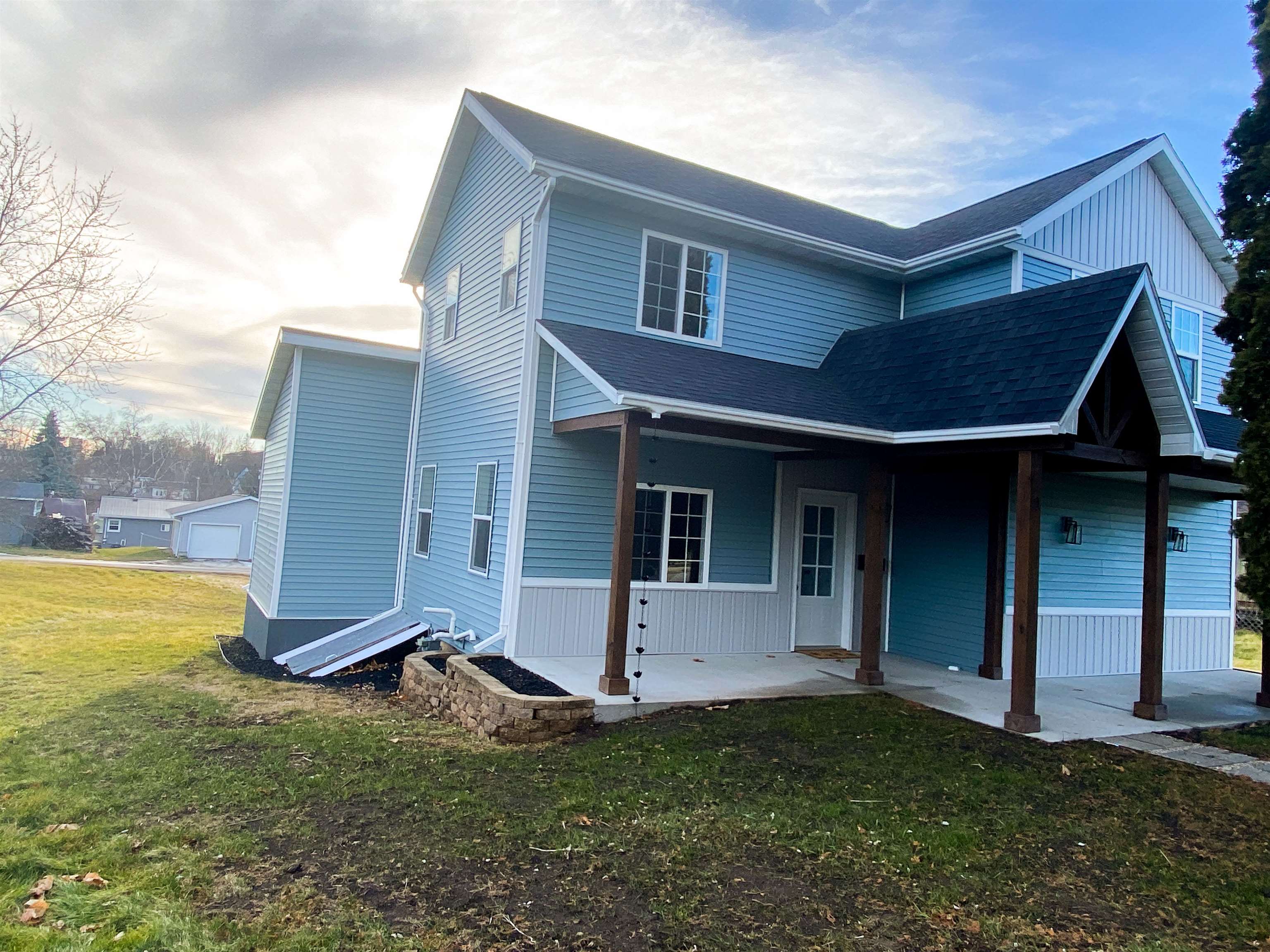 117 E DODGE STREET, DODGEVILLE, WI 53533 Potterton Rule