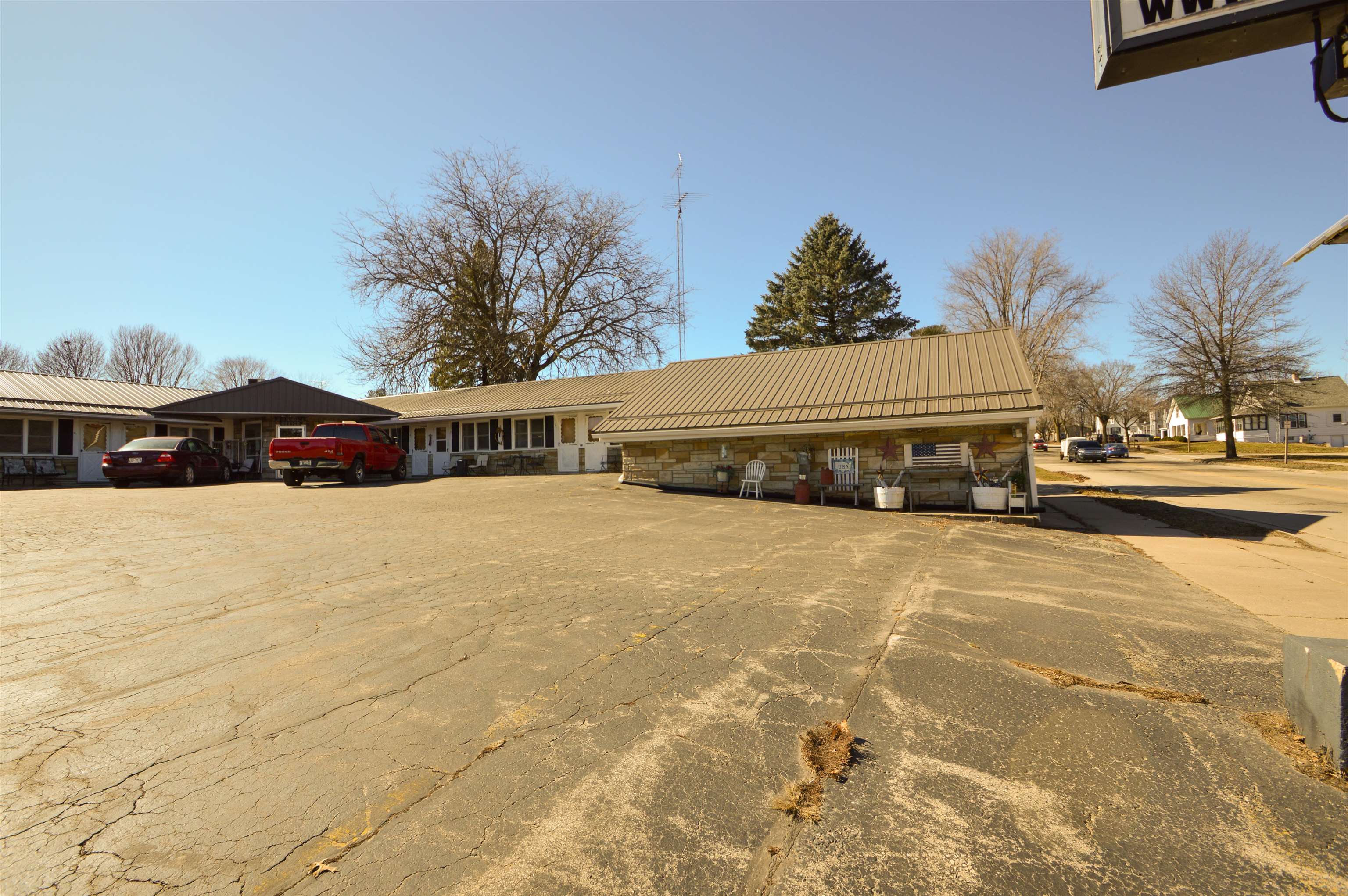 Commercial for sale in Fennimore, Wisconsin, 1971898