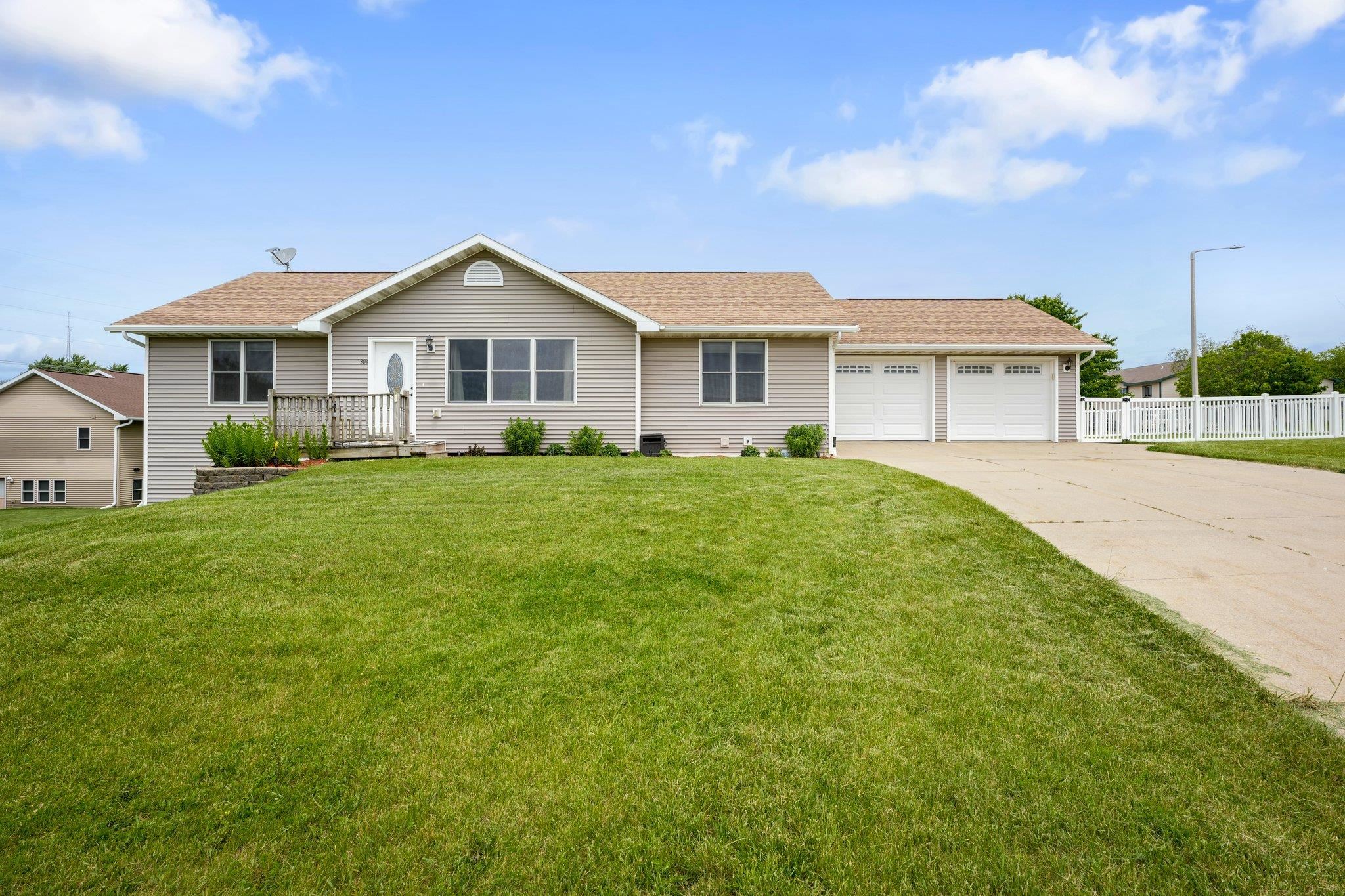 304 E MADISON STREET, DODGEVILLE, WI 53533 Potterton Rule Real Estate LLC