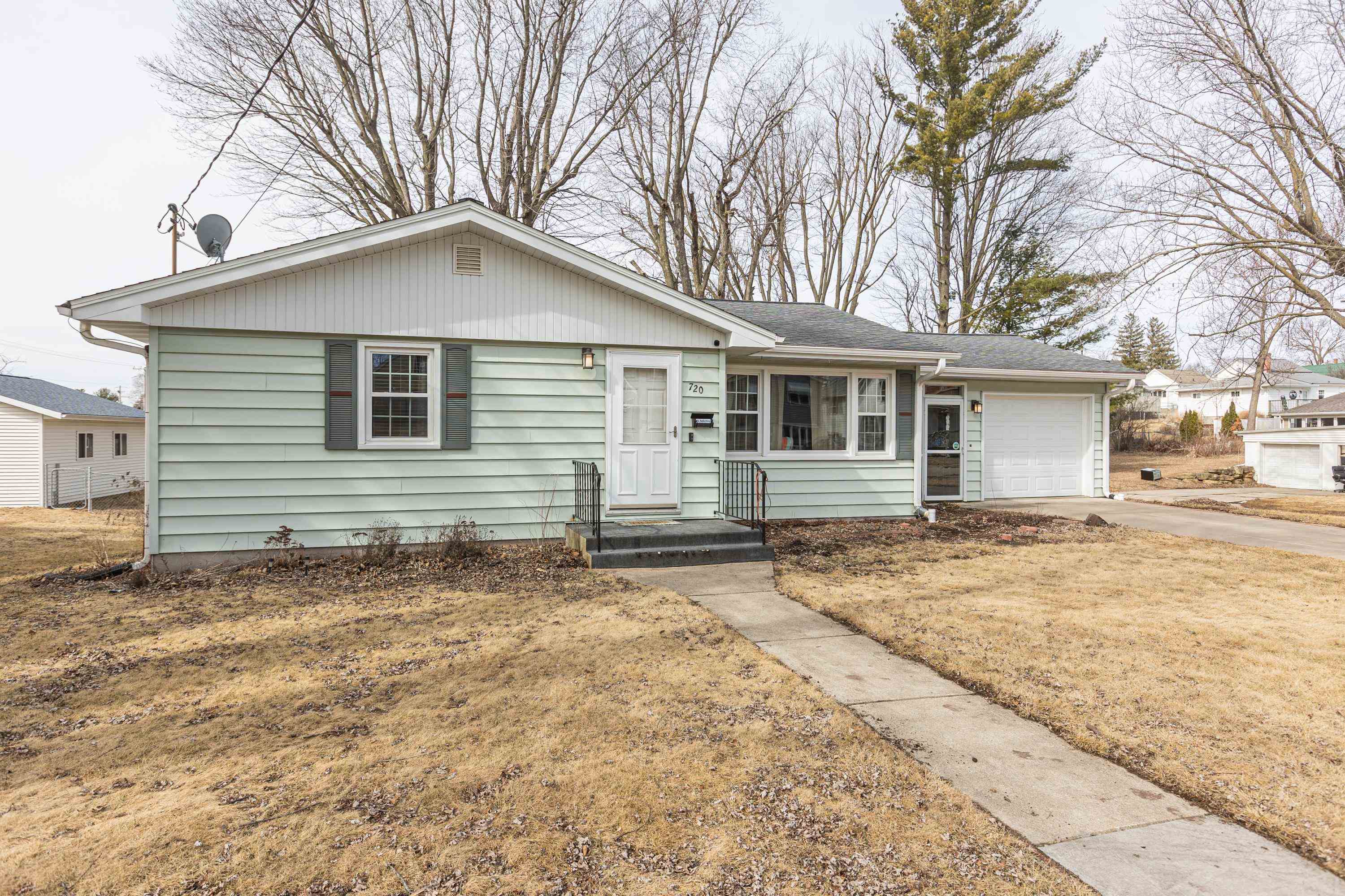 Home Listing 1
