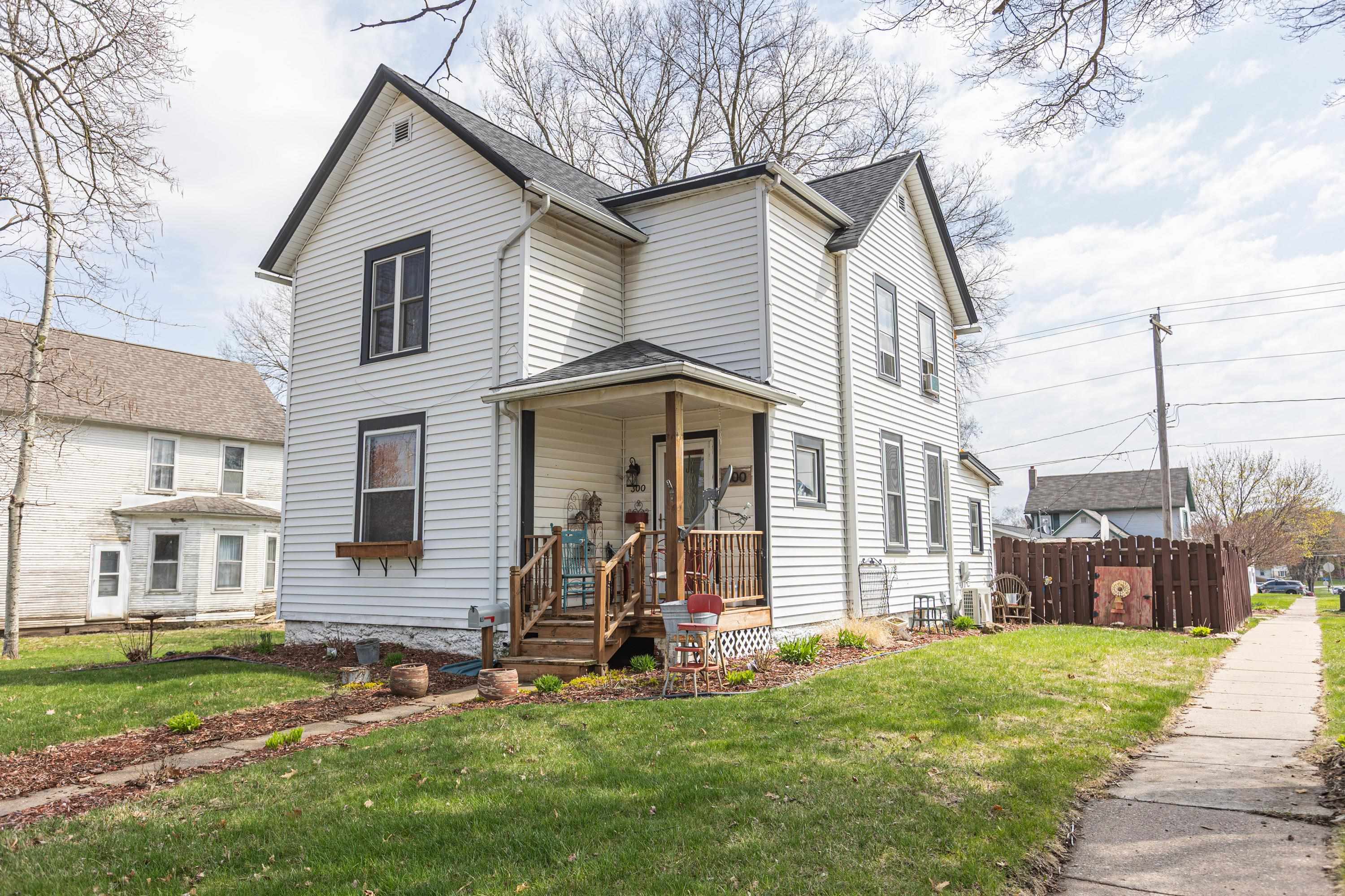 Home Listing 1