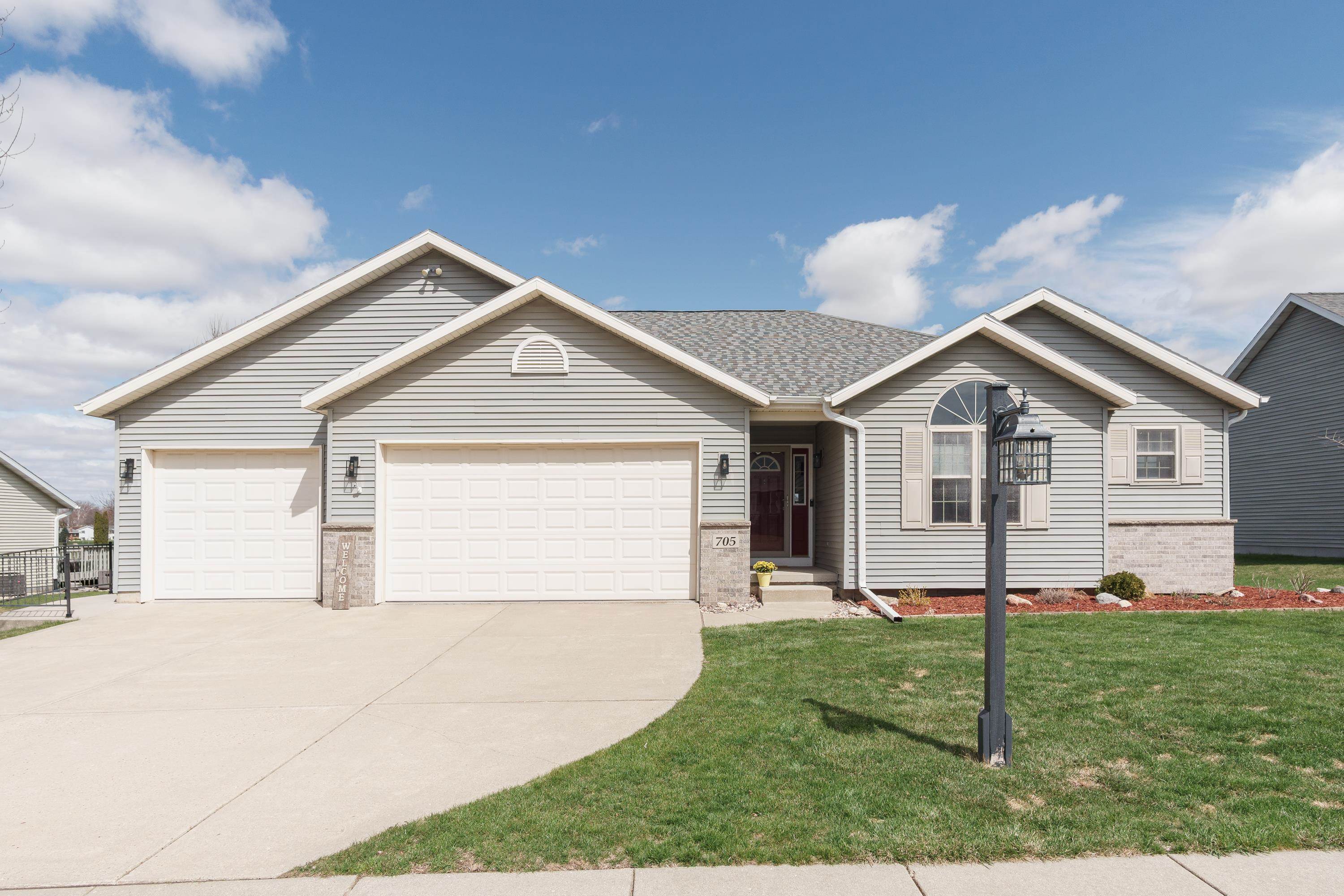 Photo of 705 Avalon Road, Columbus, WI 53925