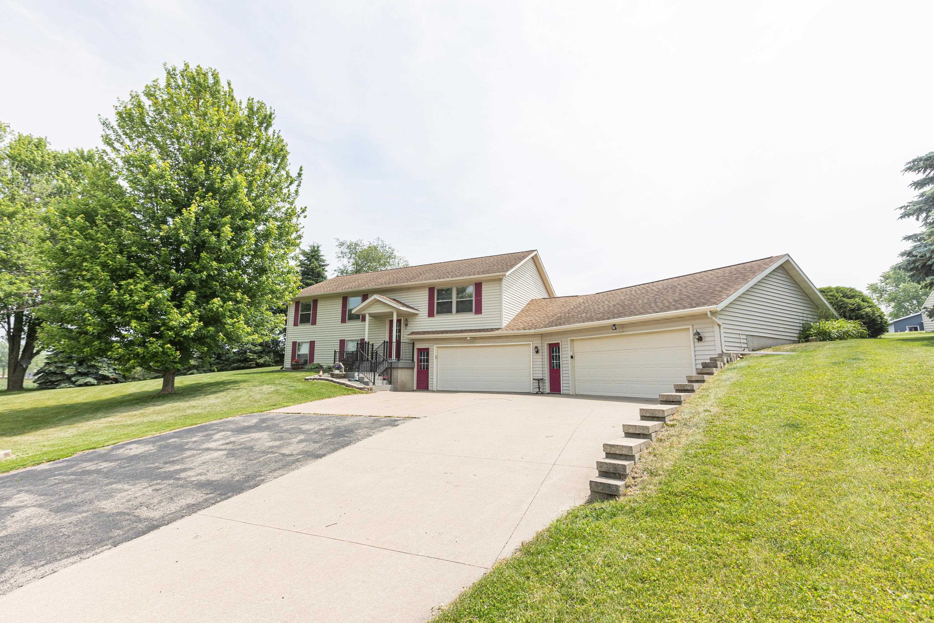 Home Listing 1
