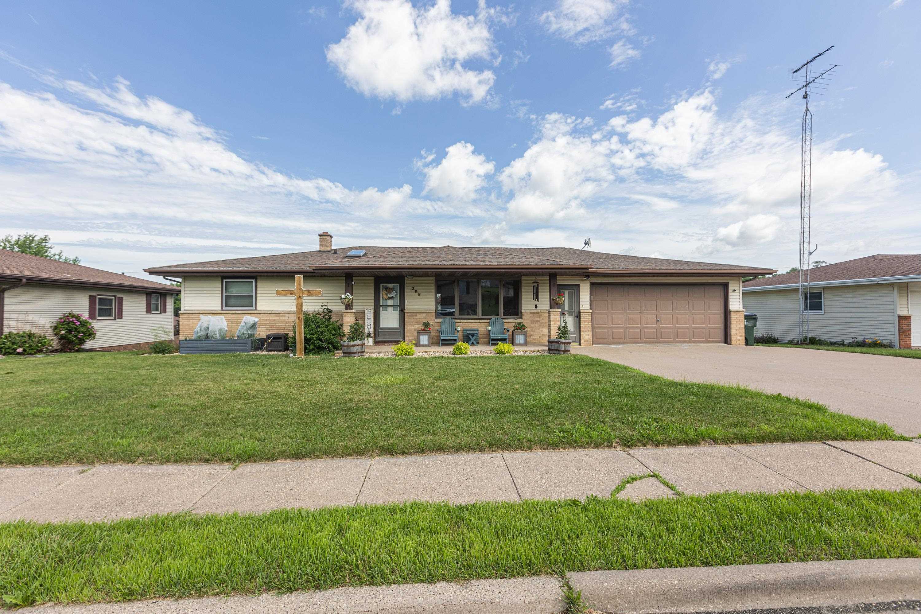 Home Listing 1