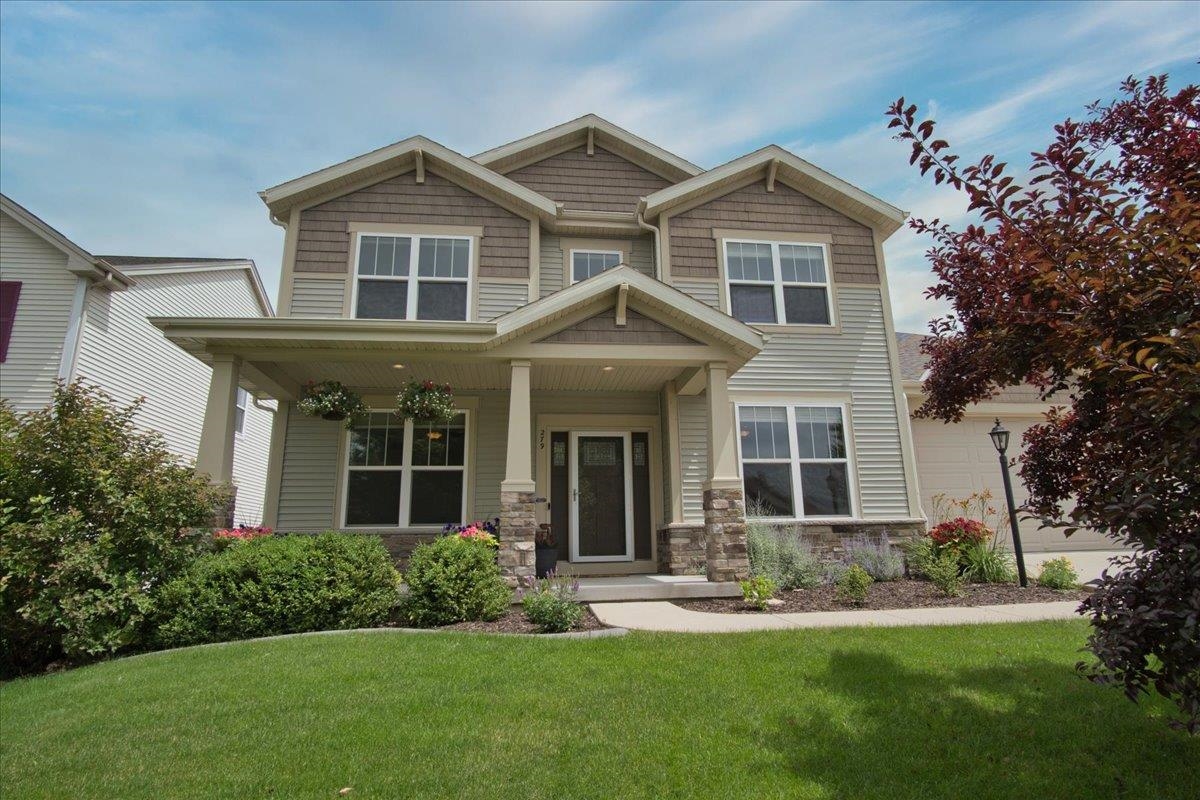 Extensively upgraded 5-bed, 3.5-bath home in desirable West Prairie Village, just steps from the park and walking distance to Royal Oaks Elementary & Prairie View Middle. Main level features a chef’s kitchen with quartz countertops, 9-ft island, SS appliances, 5 burner gas cooktop, wall oven, and walk-in pantry. Sun-filled dining area with vaulted ceiling, great room with gas fireplace, den/office, bedroom and so much more. Upstairs includes 4 bedrooms plus office, laundry, and a spacious primary suite with walk-in closet, tiled shower, and soaking tub. Finished lower level offers multiple rec spaces, full bath, exercise room, and kitchenette. 3+ car garage with tandem stall and extra storage. Large yard, many recent updates, and meticulous care make this home truly move-in ready.