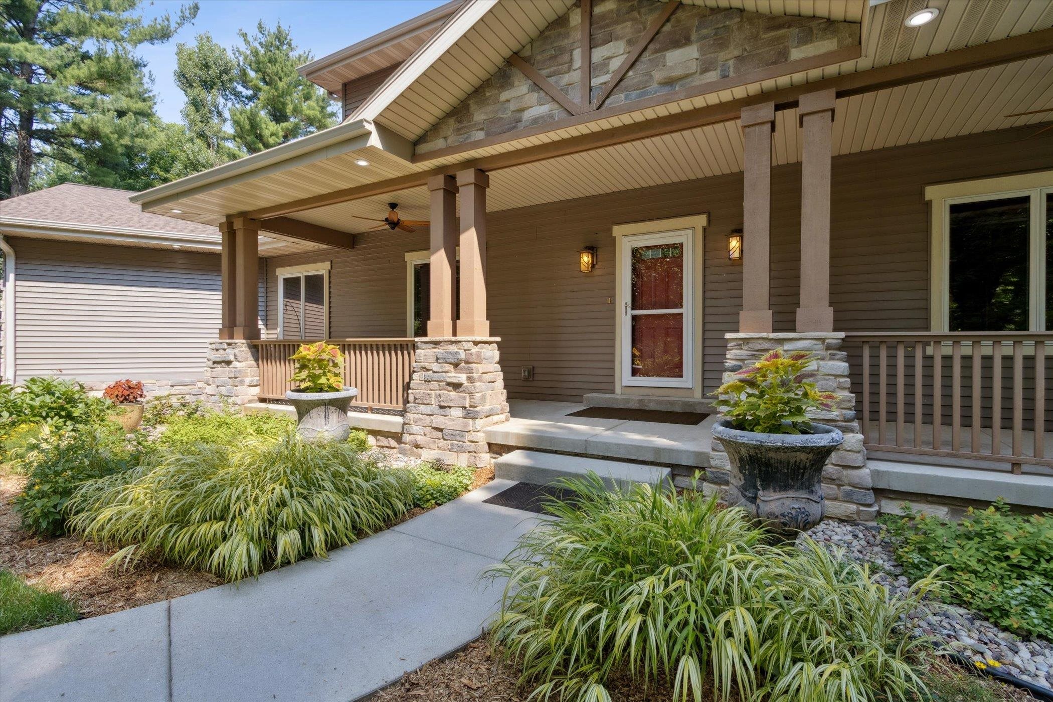 13506 W Travis Trace Road