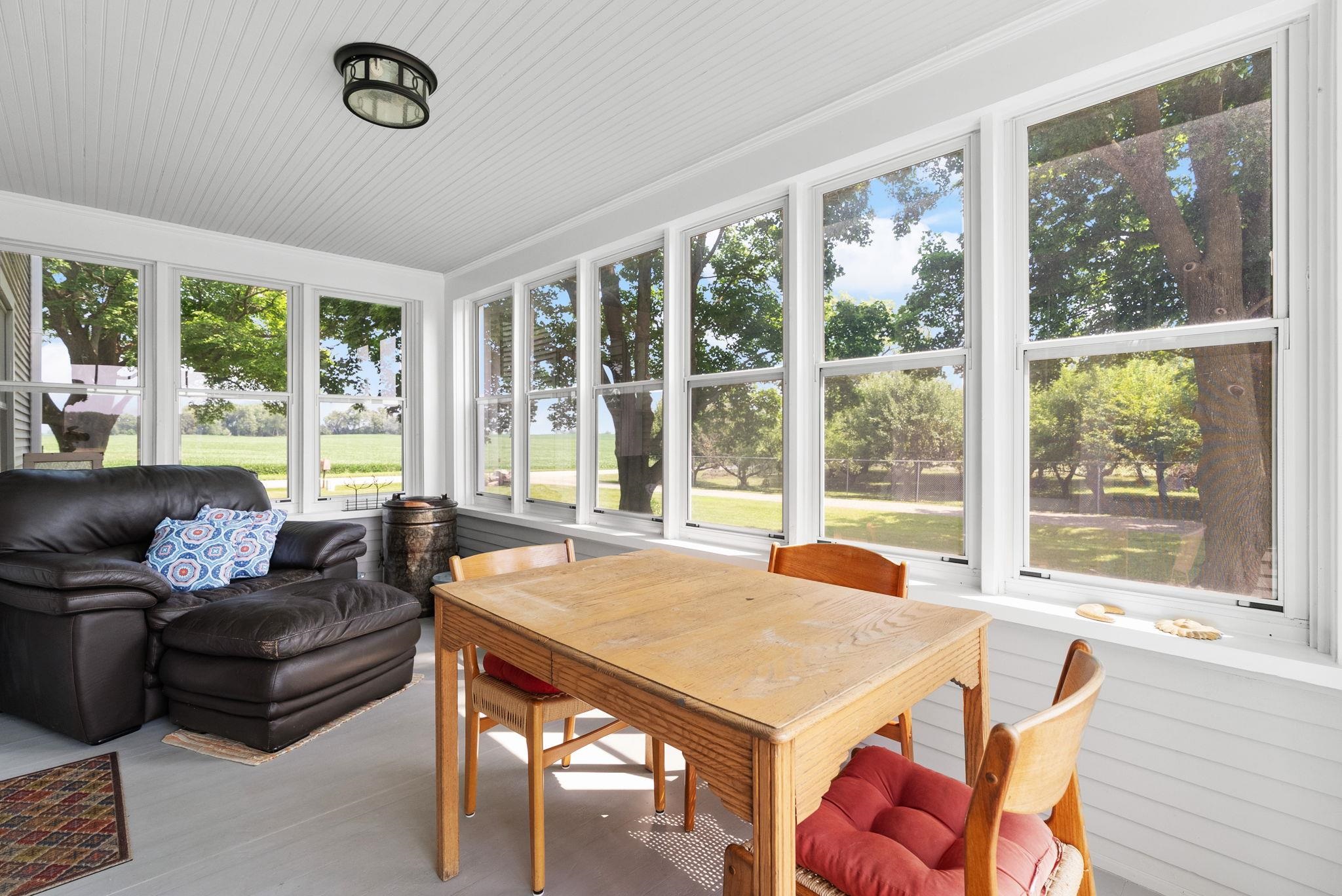 9927 W Stebbinsville Road