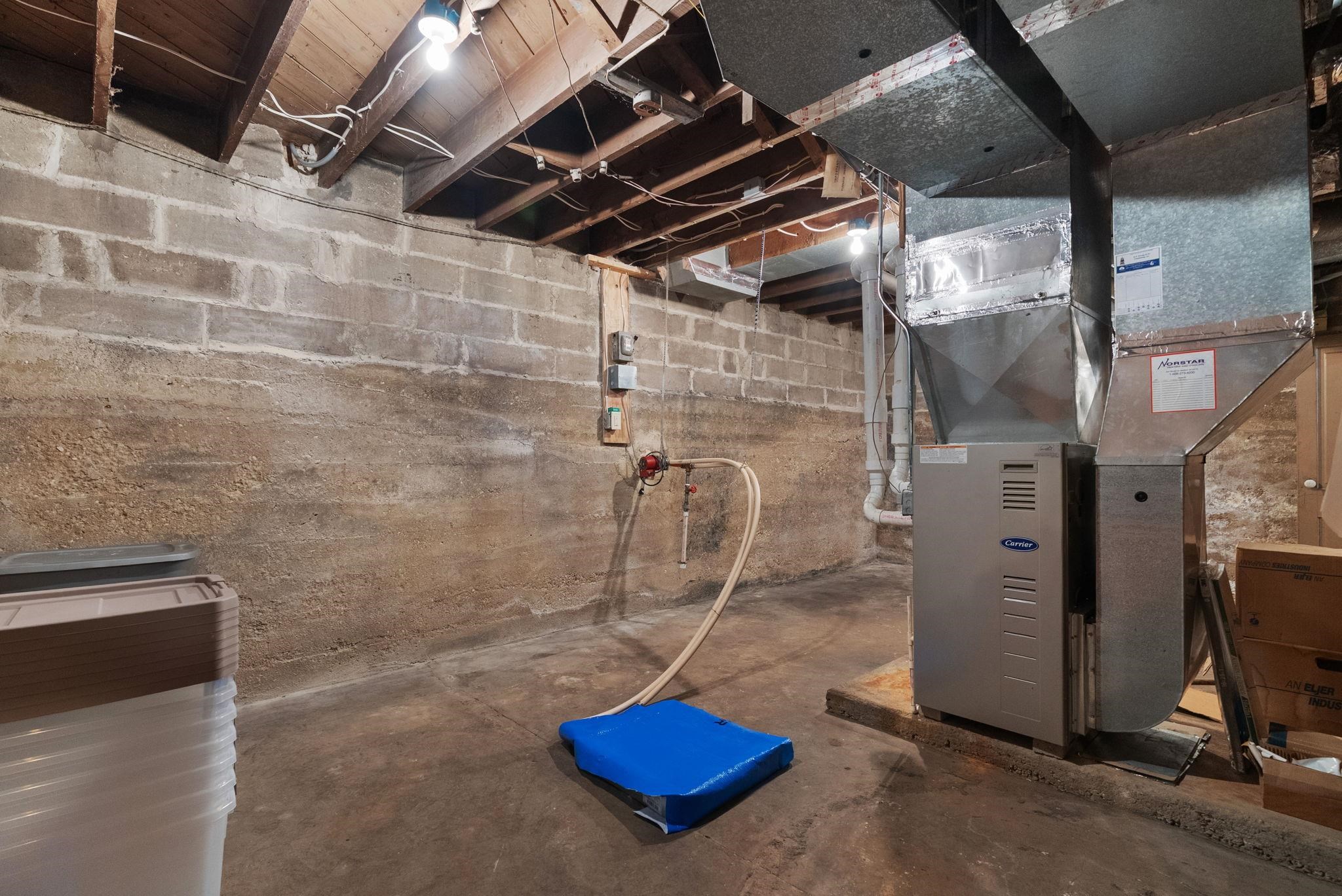 9927 W Stebbinsville Road