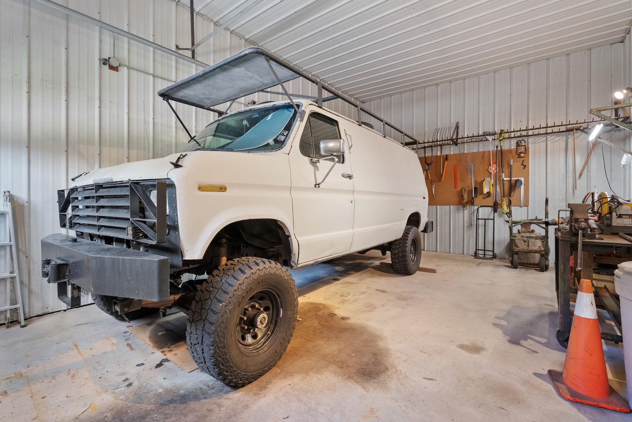 9927 W Stebbinsville Road