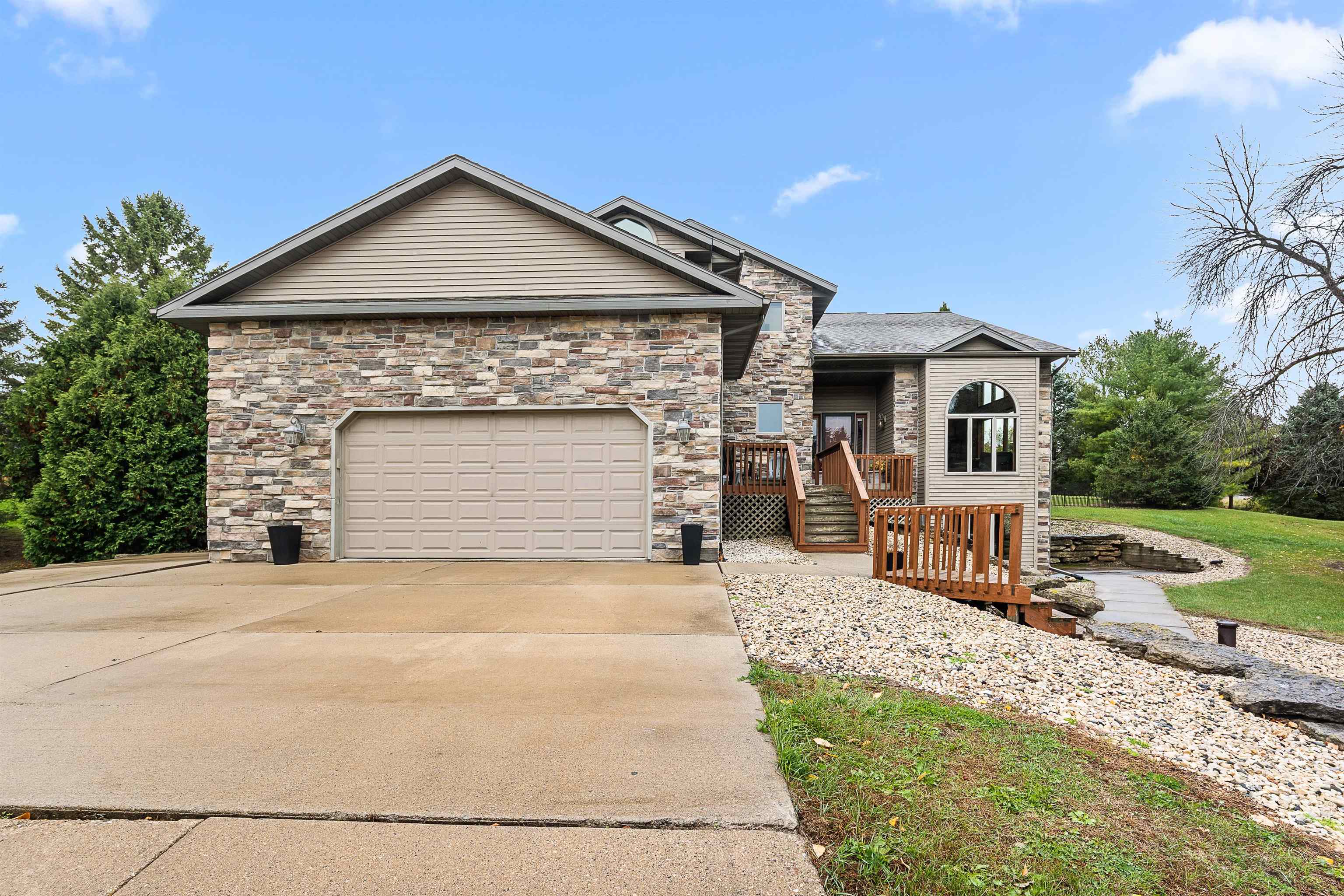 Photo of W8784 Eagle Road, Beaver Dam, WI 53916
