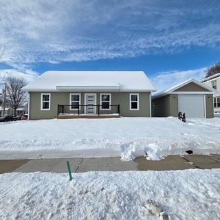 Photo of 400 N Center Street, Beaver Dam, WI 53916