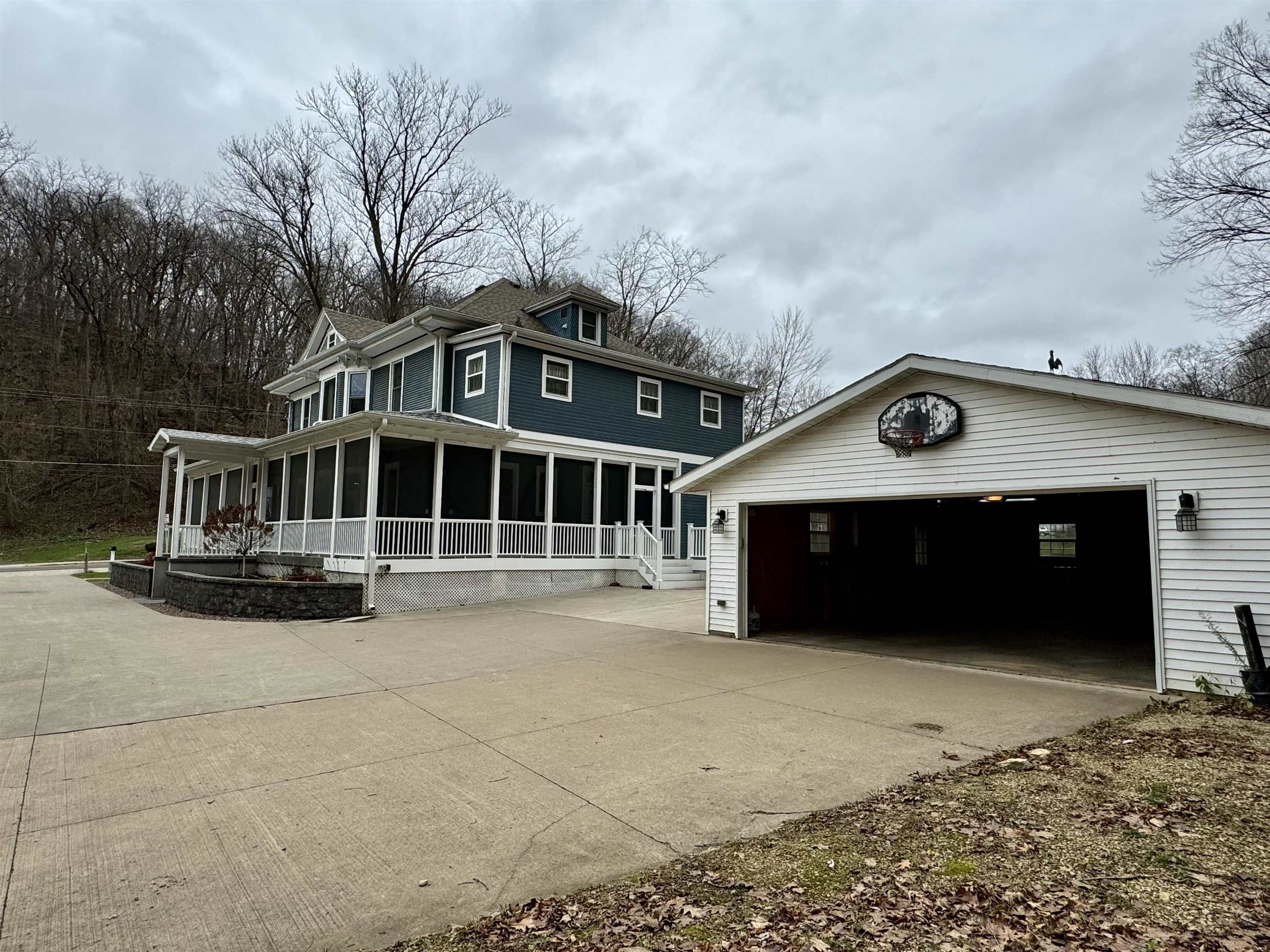 122 S Main Street, POTOSI, Wisconsin 53820, 5 Bedrooms Bedrooms, ,2 BathroomsBathrooms,Residential,For Sale,122 S Main Street,SC1989816