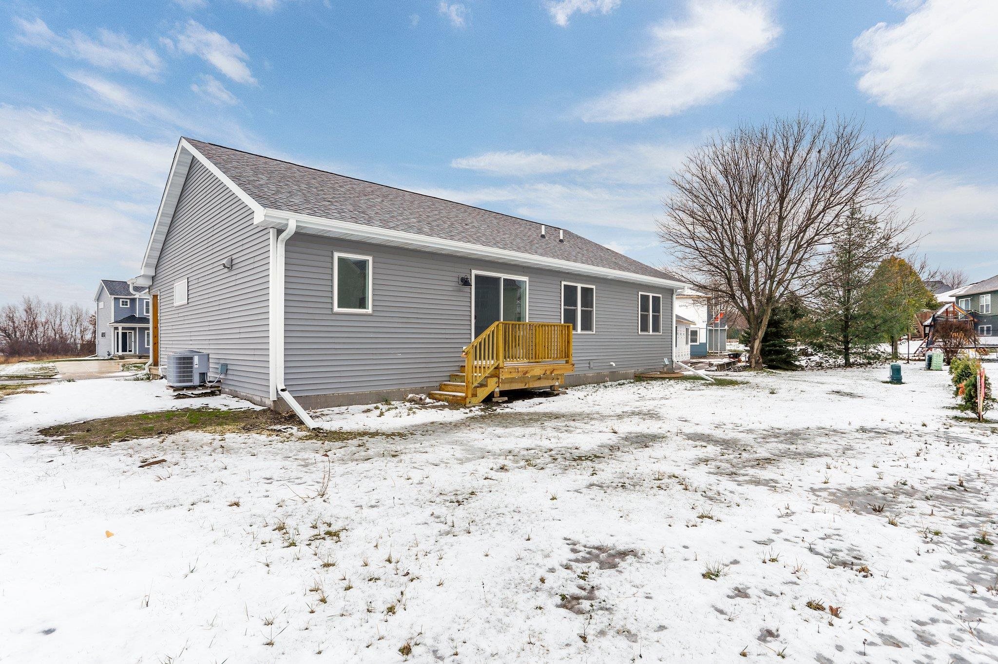 1104 Kamperschroer Way, Sun Prairie, Wisconsin 53590, 3 Bedrooms Bedrooms, ,1 BathroomBathrooms,Residential,For Sale,1104 Kamperschroer Way,SC1990180