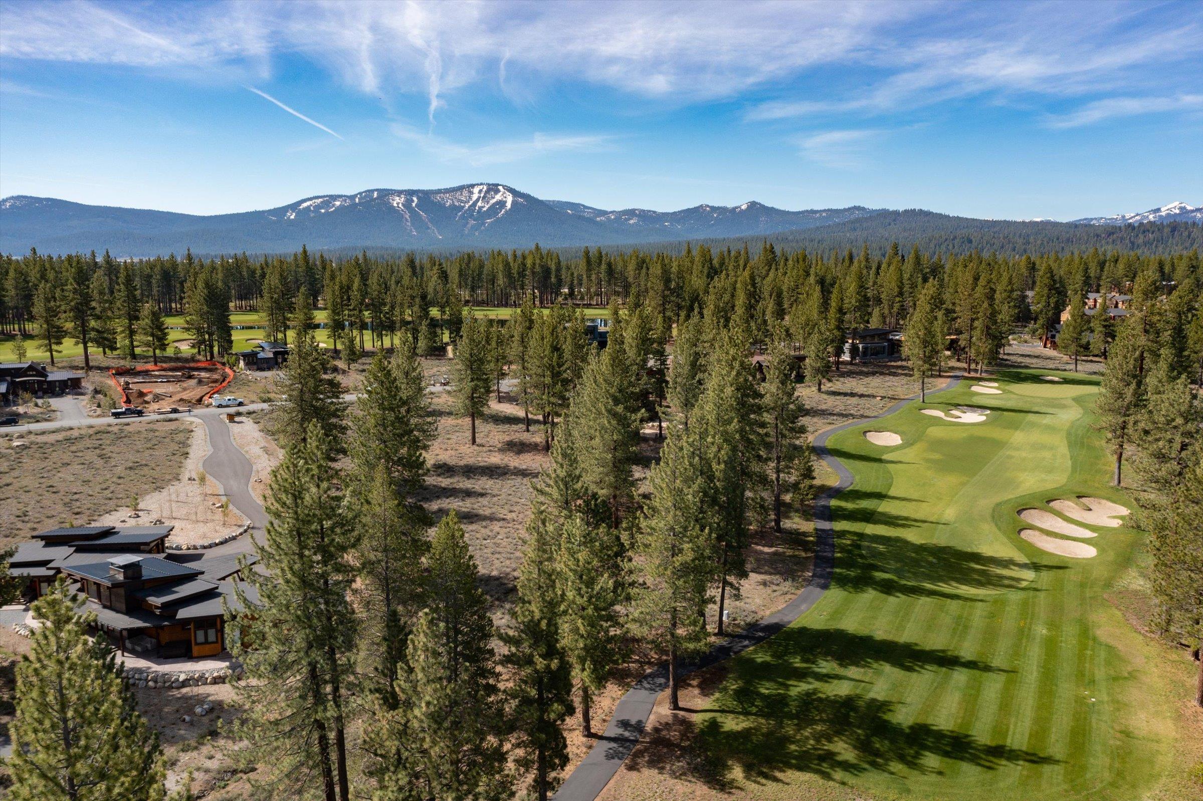 11633 Henness Road, Truckee, CA 96161