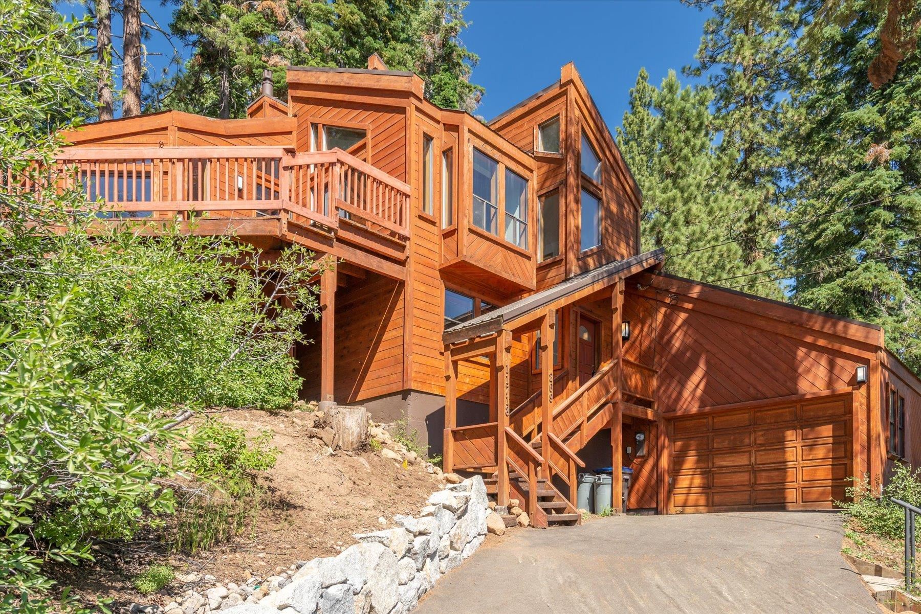 11718 CHAMONIX ROAD, TRUCKEE, CA 96161