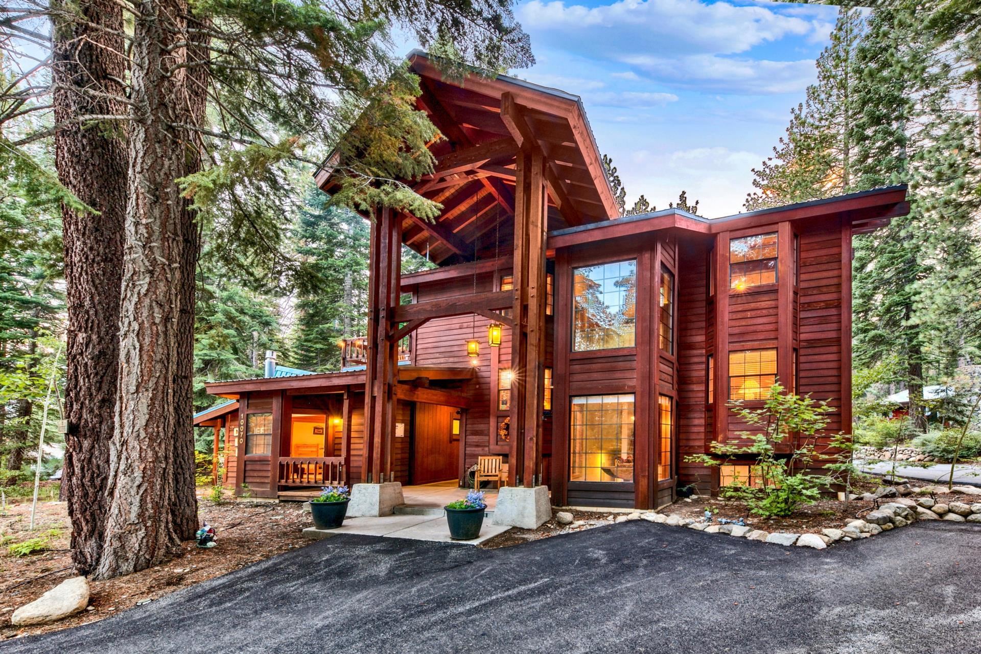 10070 Gregory Place, Truckee, CA 