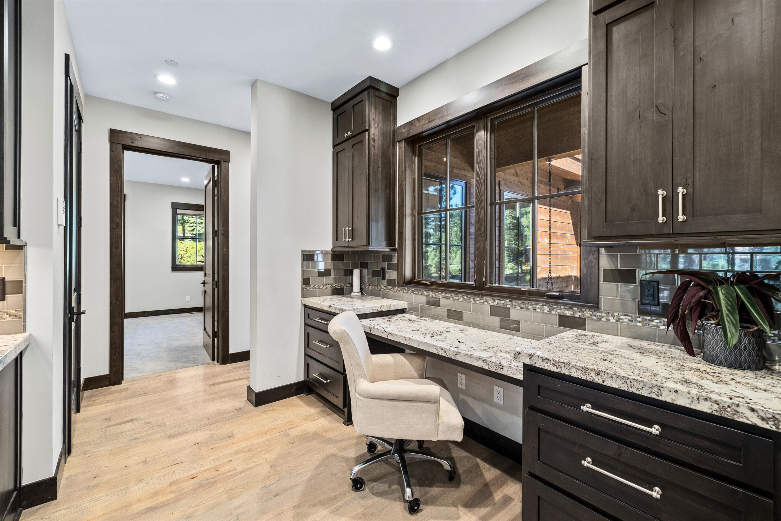 MLS #20241738 image #9