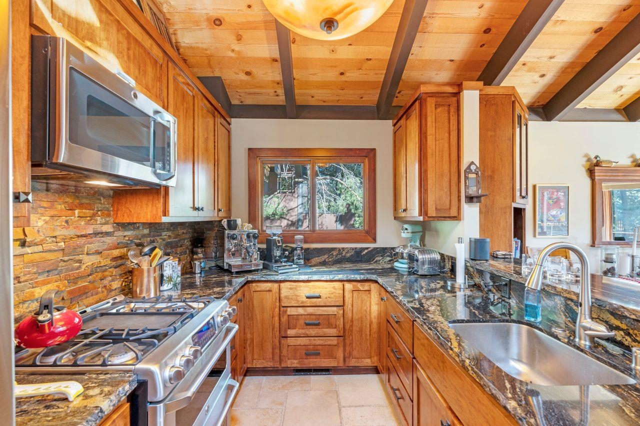 MLS #20242103 image #2