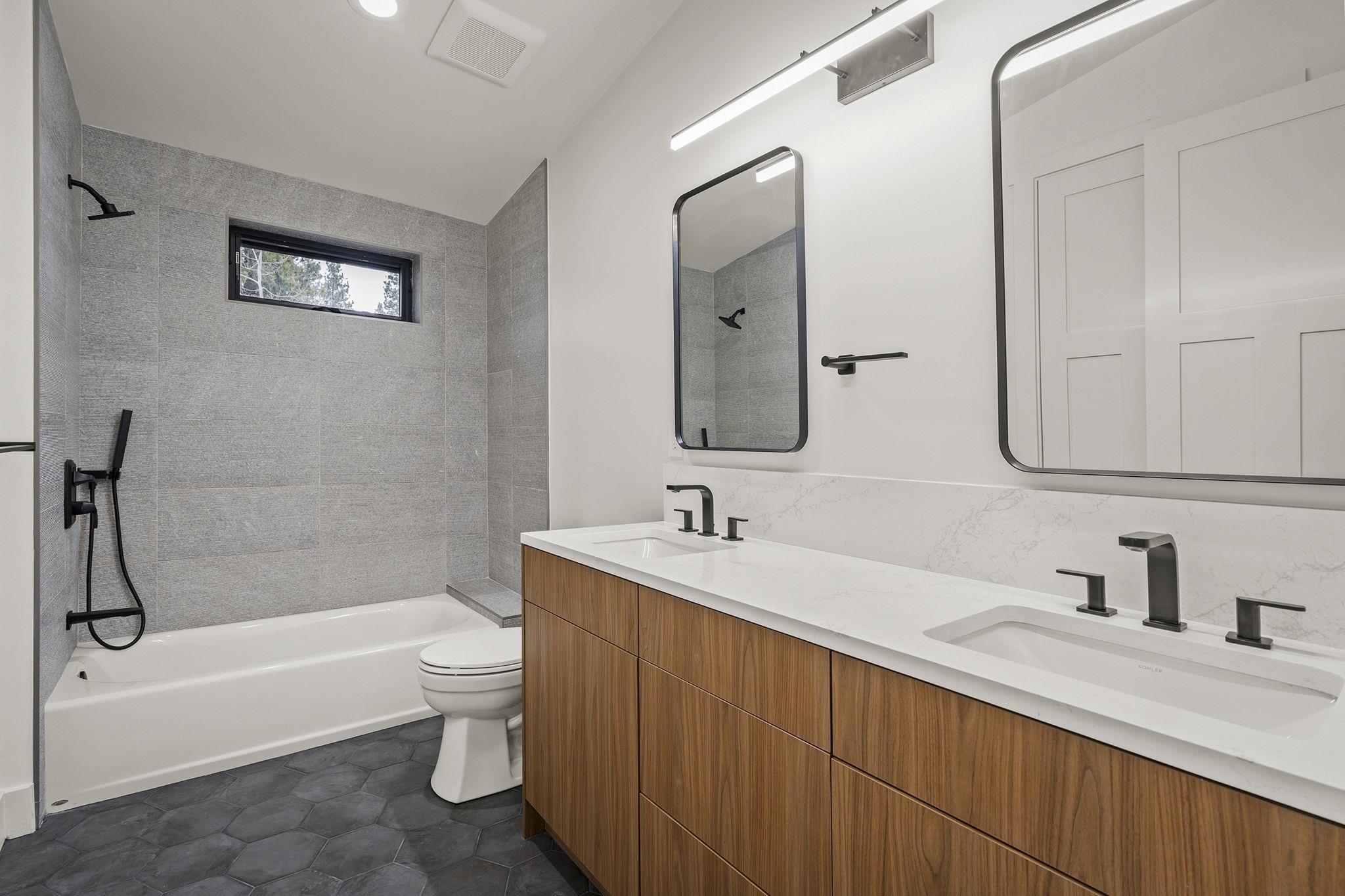 MLS #20242104 image #18