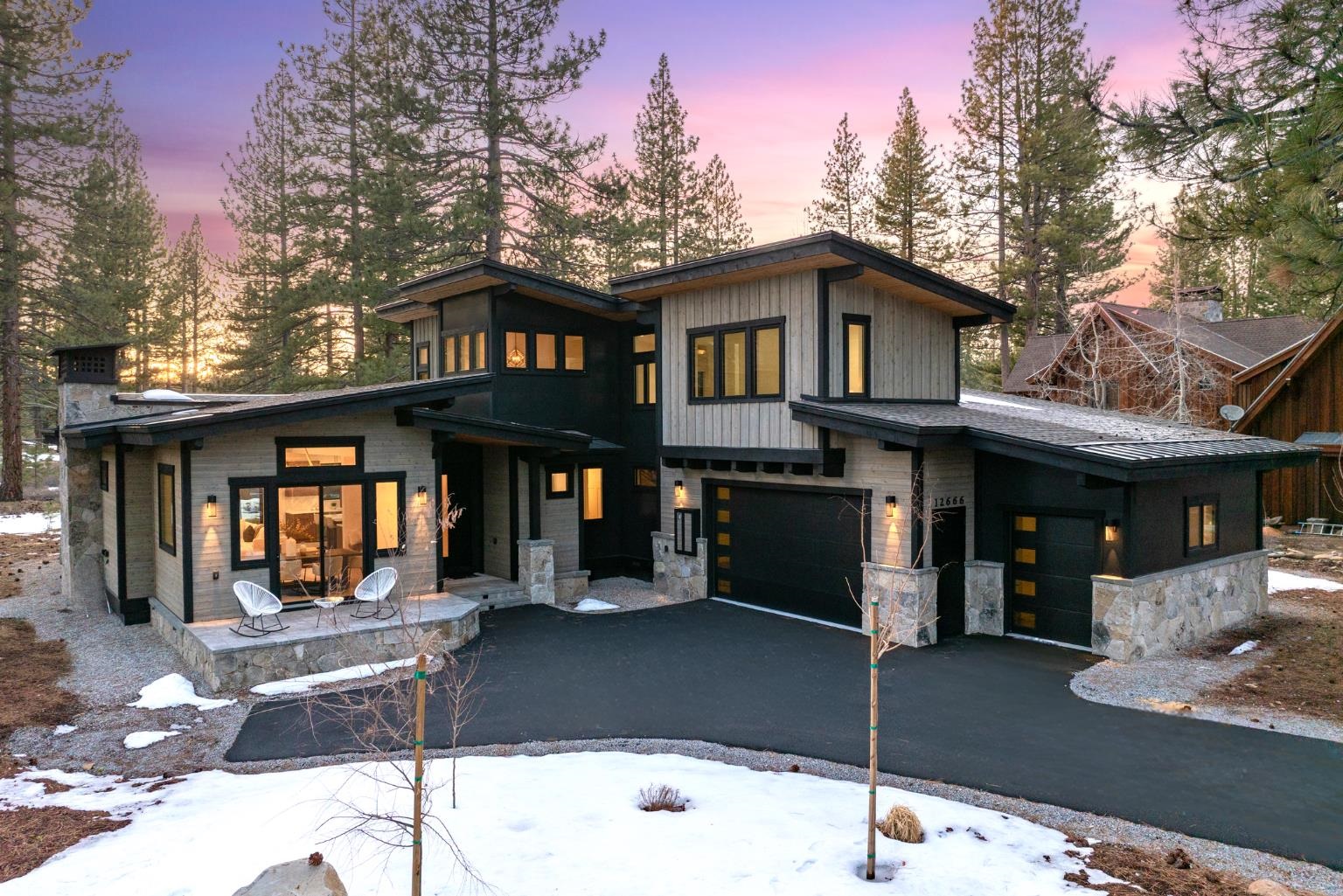 MLS #20242104 image #2