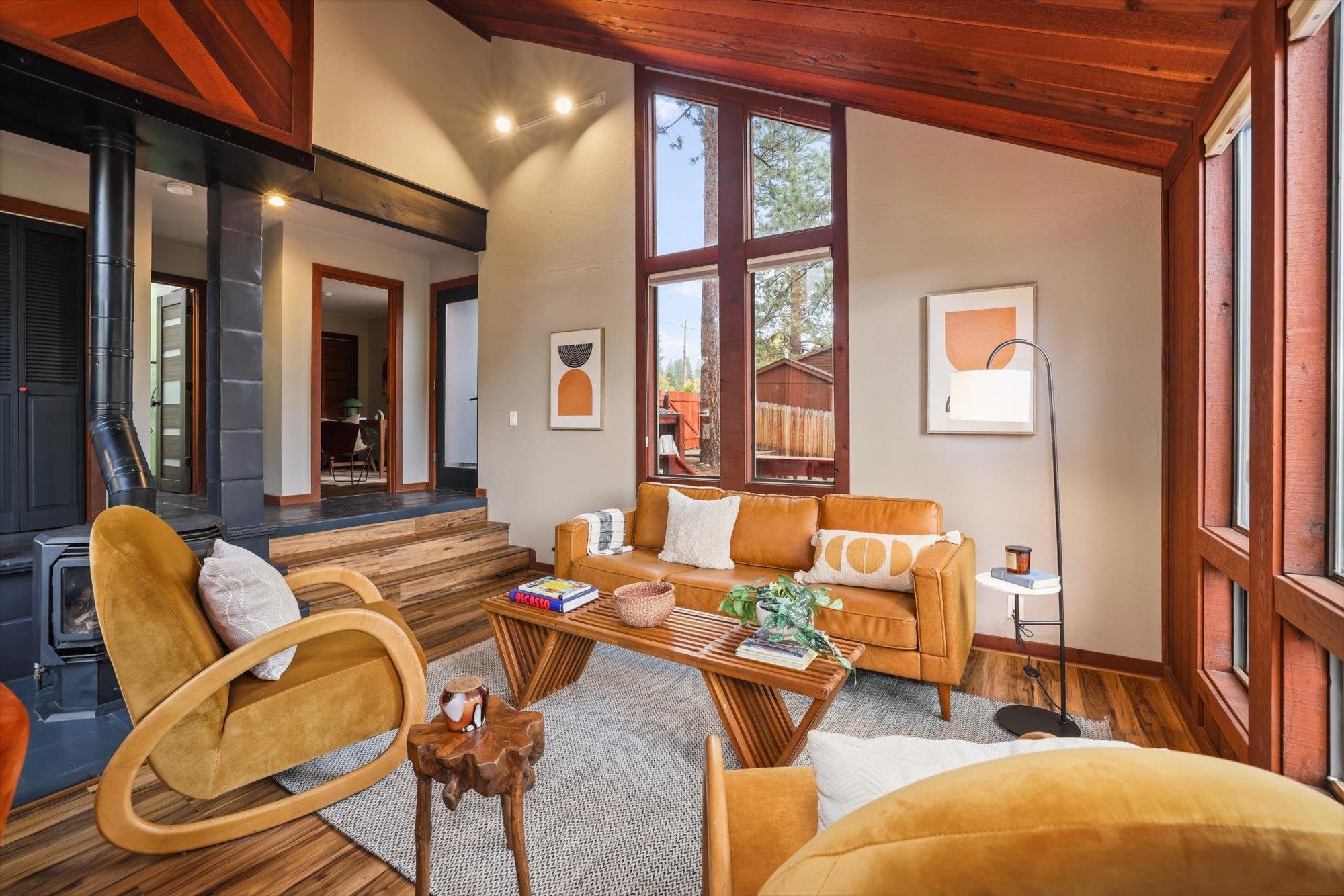 MLS #20242182 image #2