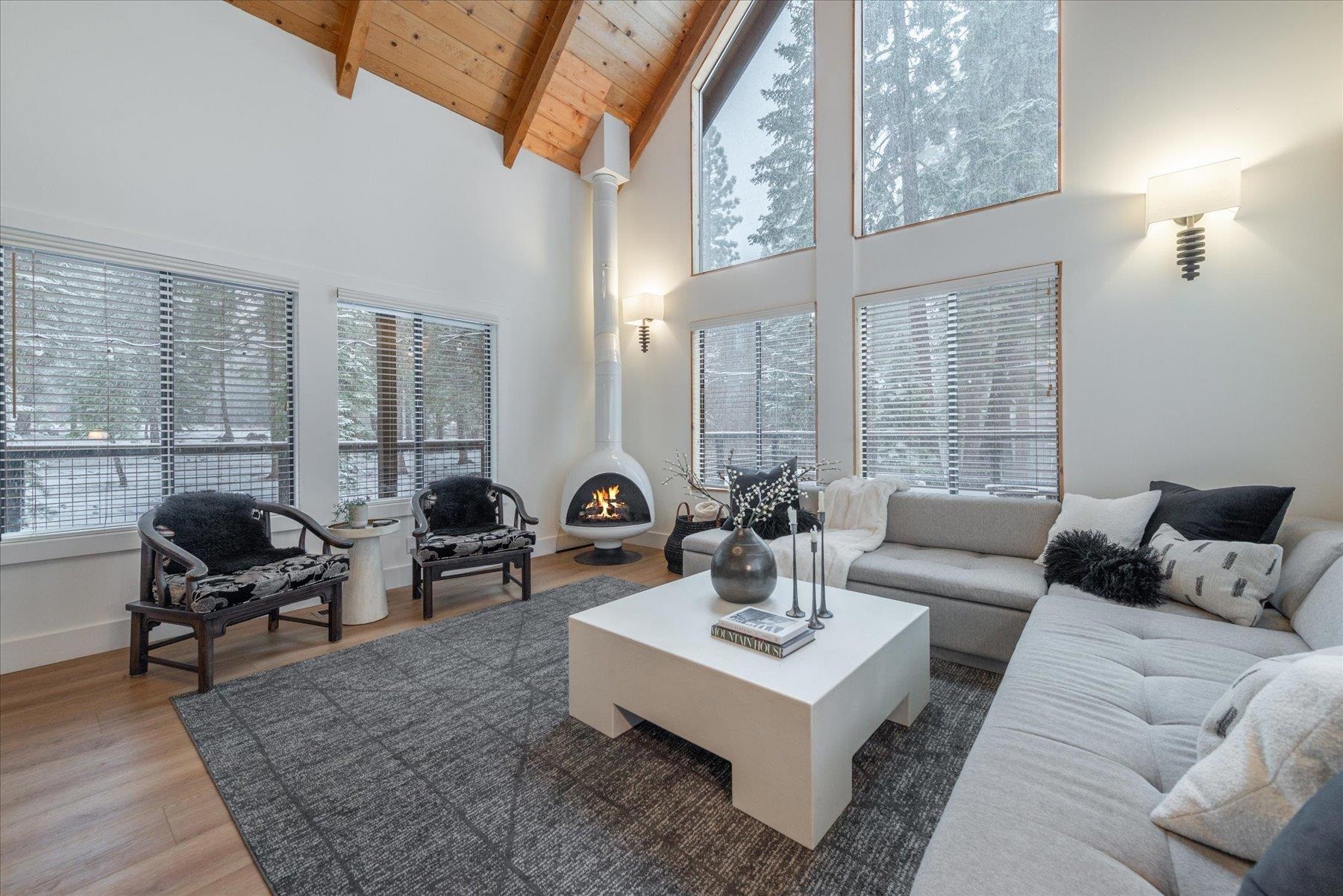 MLS #20242312 image #2