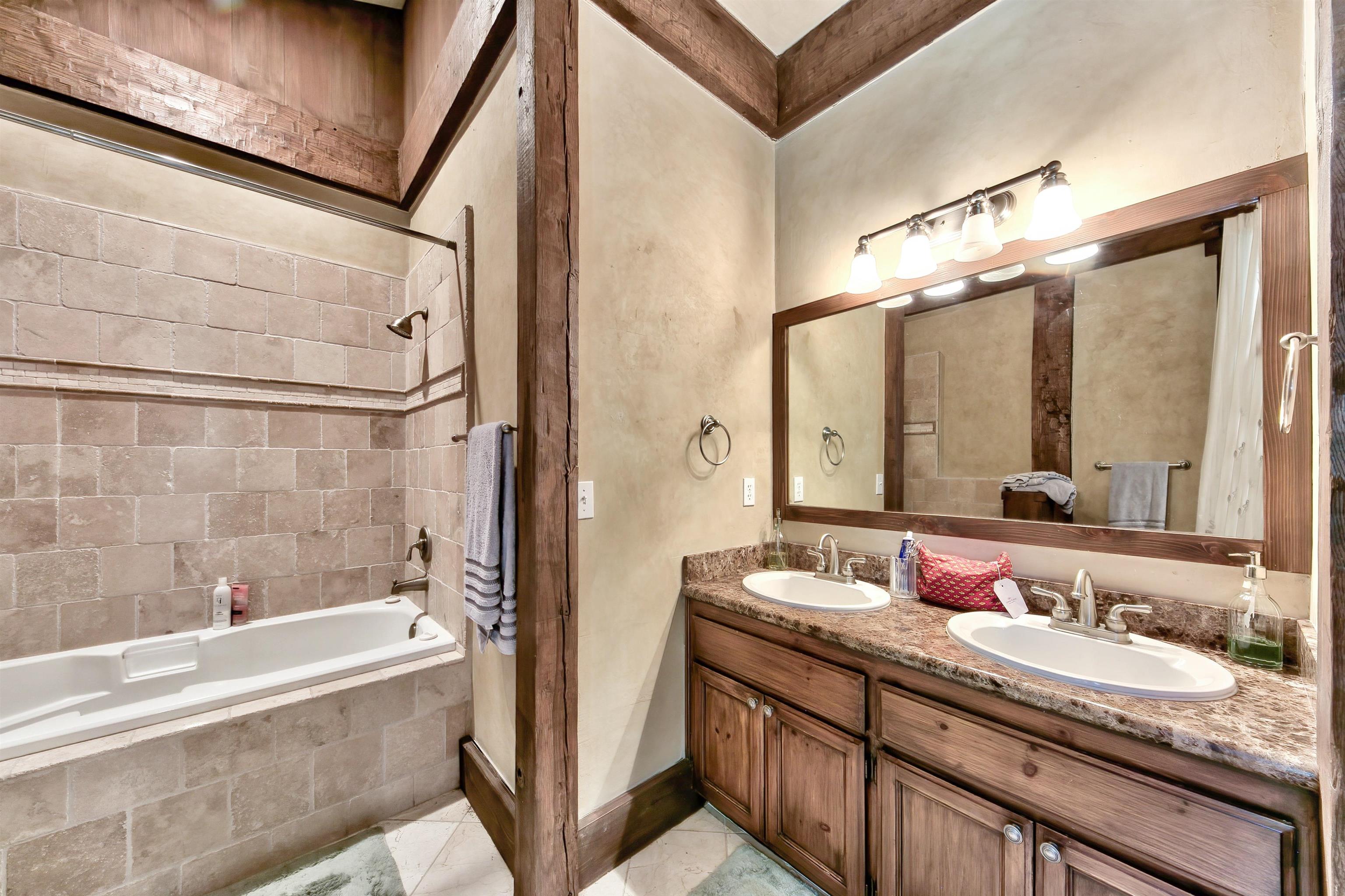 MLS #20242343 image #14