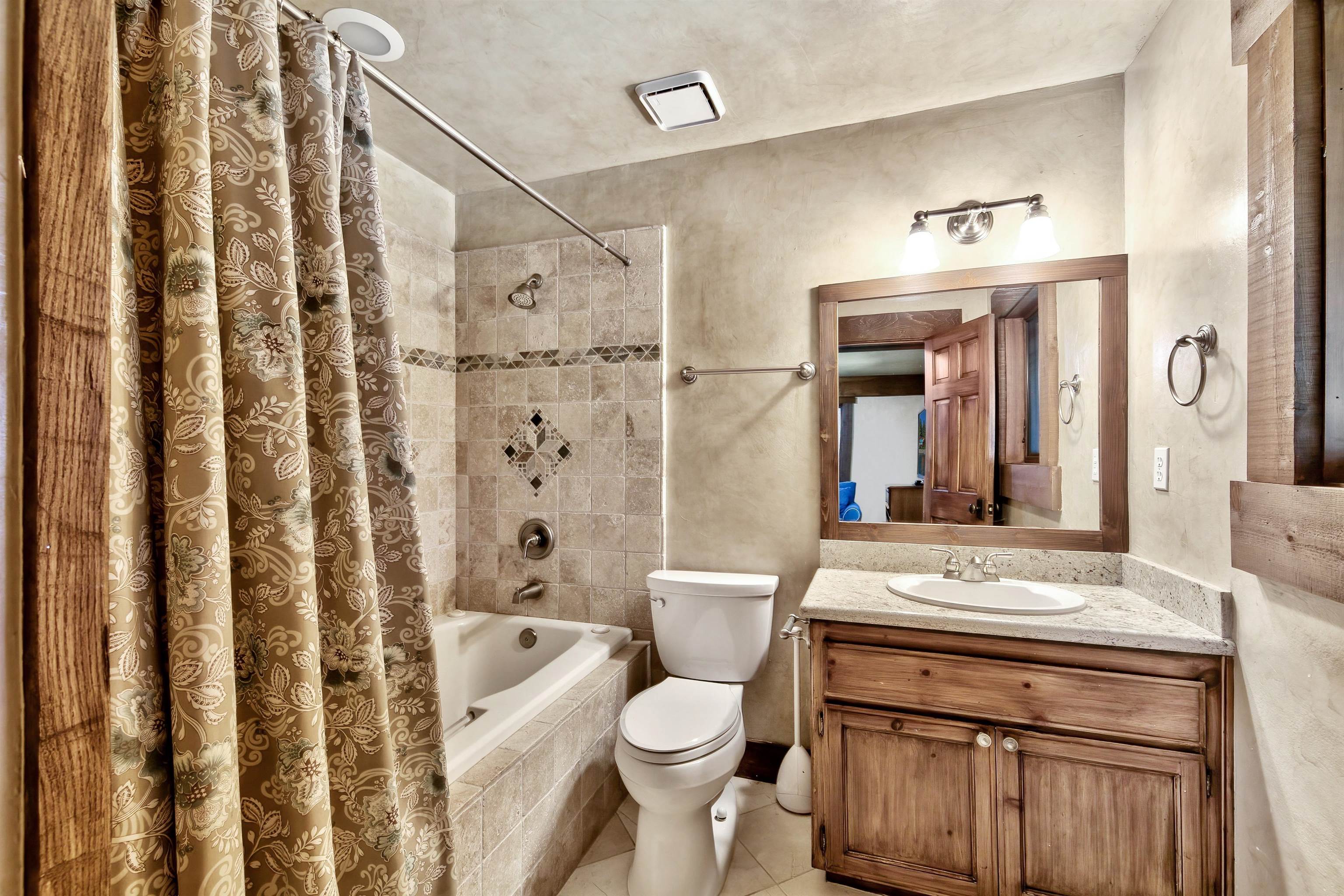 MLS #20242343 image #17