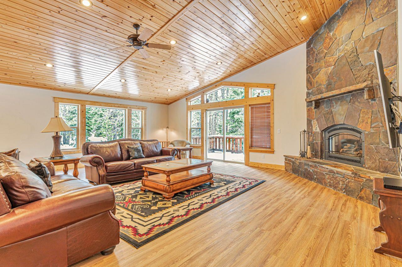 MLS #20242349 image #1