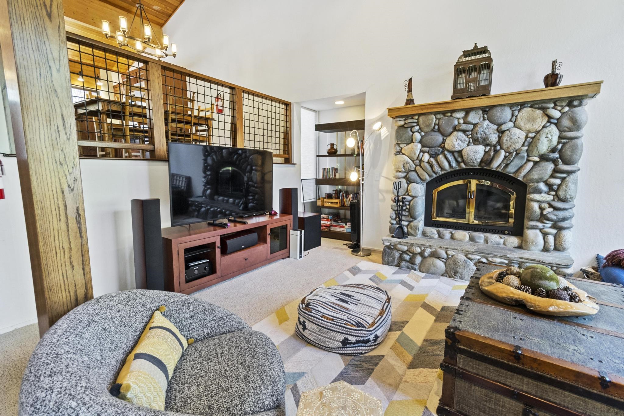 MLS #20242370 image #2