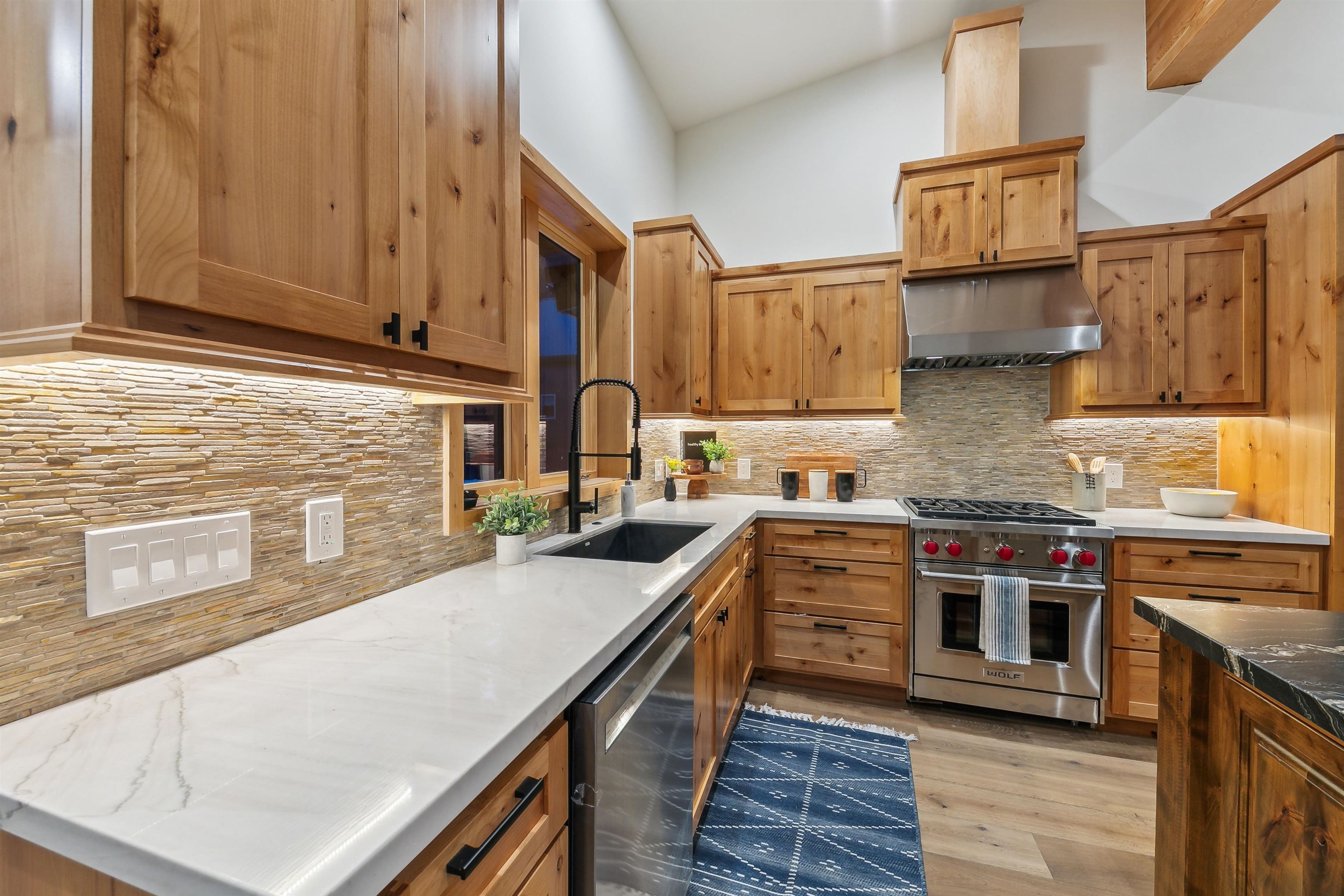 MLS #20242437 image #13