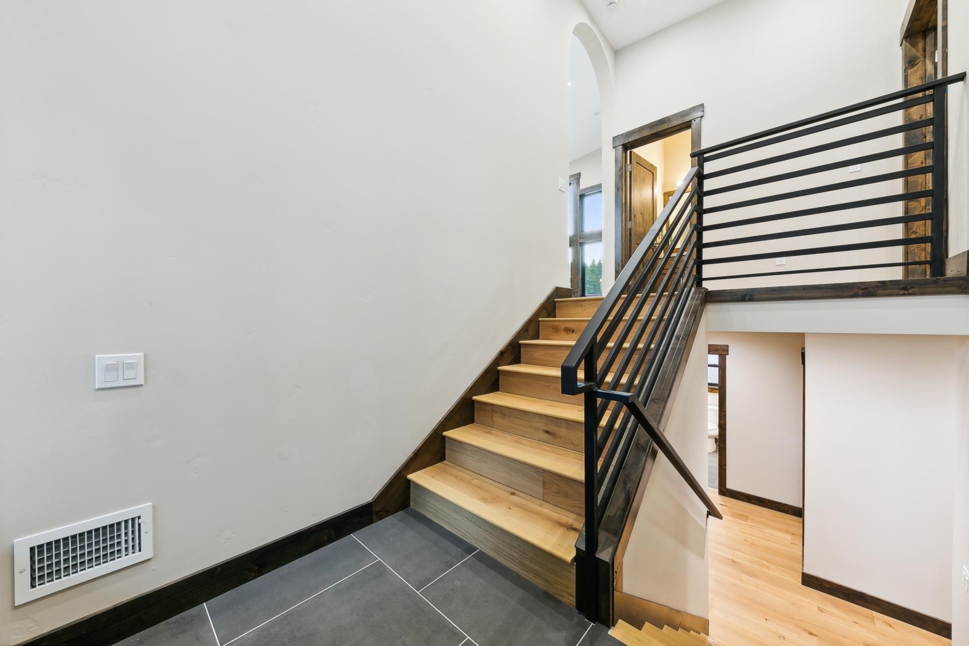 MLS #20242439 image #3